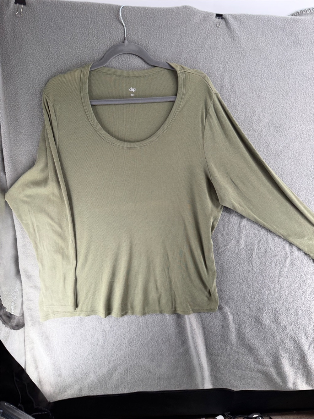 dip Olive Scoop Neck Long Sleeve Top A7